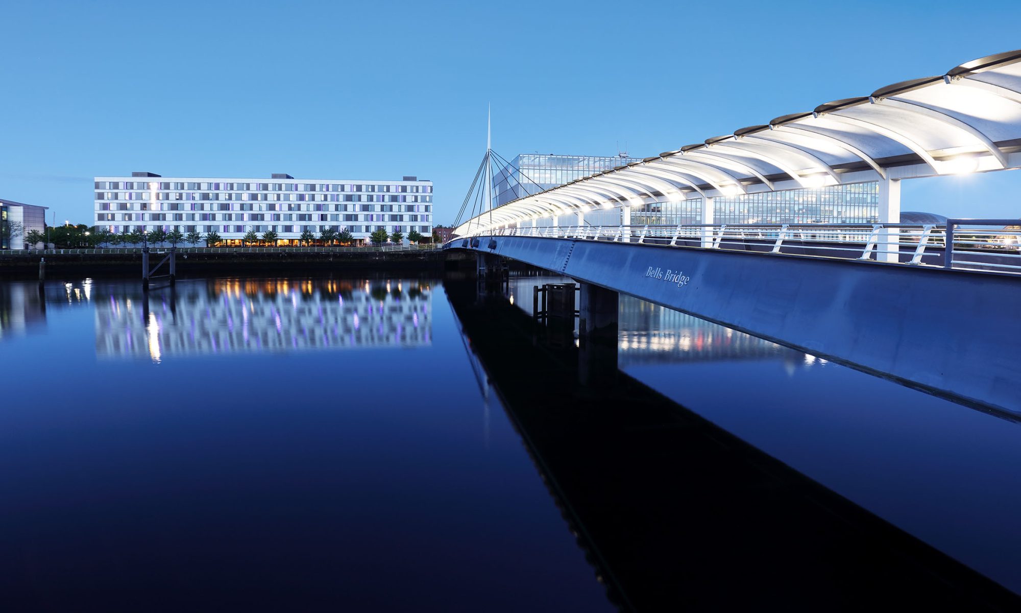 Bell's bridge at night in Glasgow